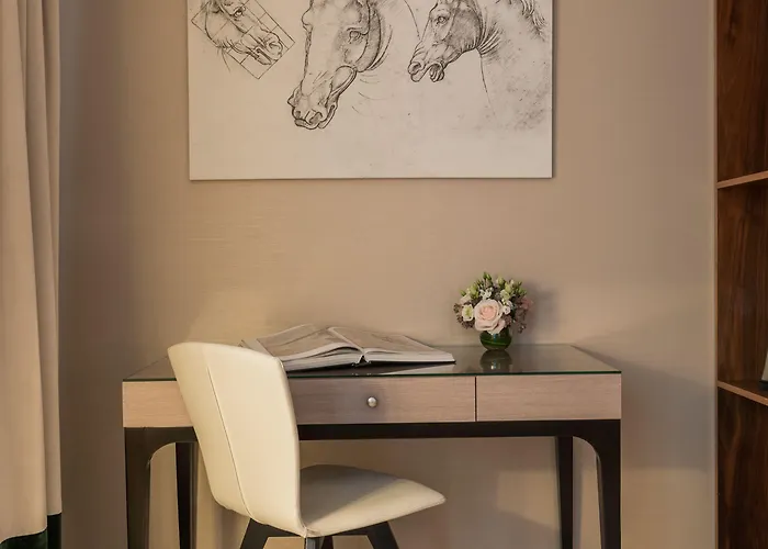 Le Monna Lisa By Inwood Paris