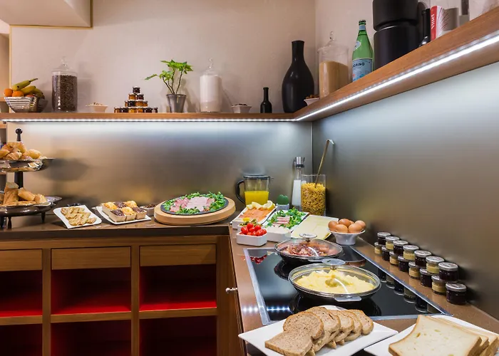 Le Monna Lisa By Inwood Hotell