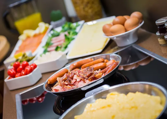 Le Monna Lisa By Inwood Paris