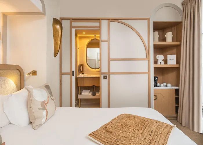 Le Monna Lisa By Inwood 4* Paris