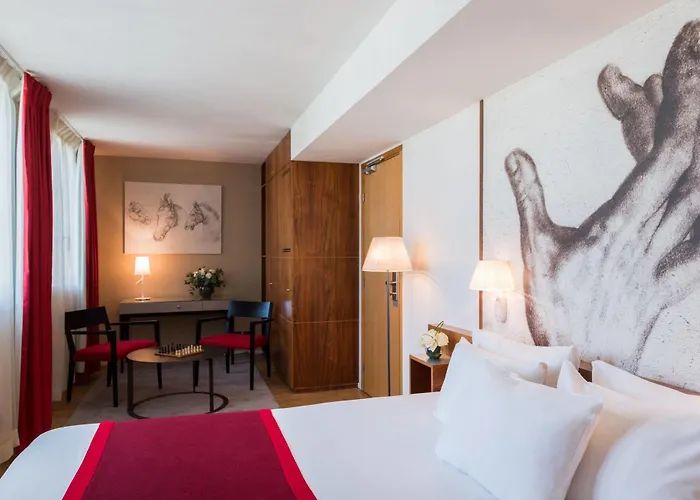 Le Monna Lisa By Inwood